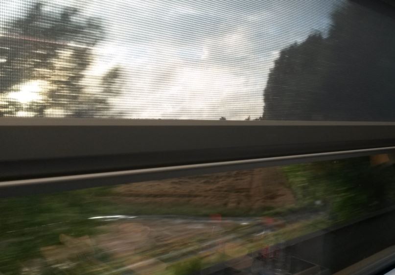 [Eurostar]Like the older e300 trains, the windows have pull-down blinds on the newer Eurostar e320 trains