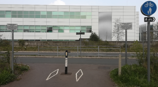 There is very little signage to the new Cambridge North station. Pedestrians and cyclists entering the route constructed to the station (adjacent to the guided busway) do not know whether to turn left or right. This problem also exists on nearby roads. Railfuture has complained to the council